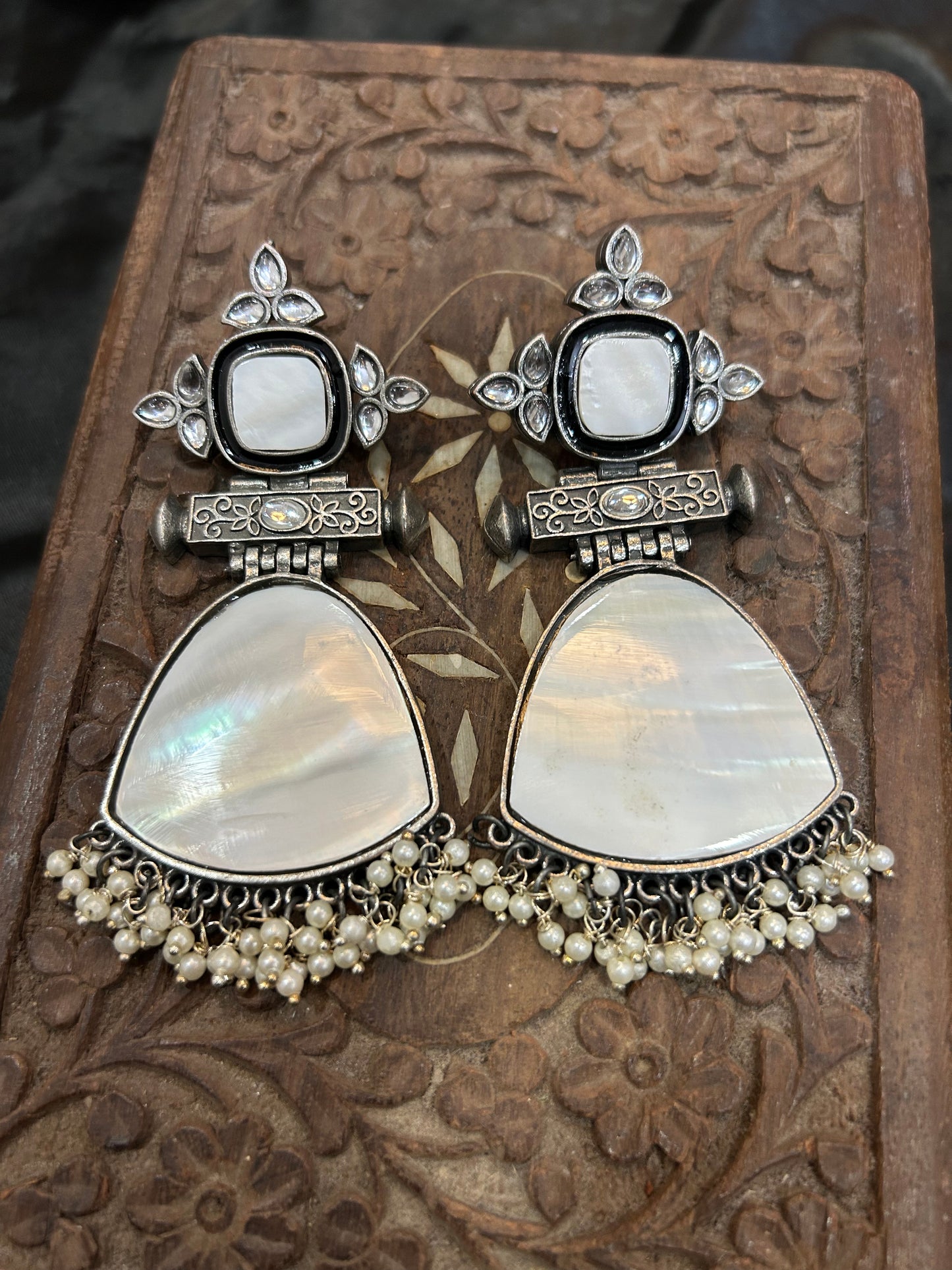 White stone earings