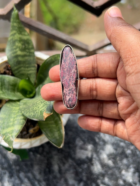 Mauve natural stone ring