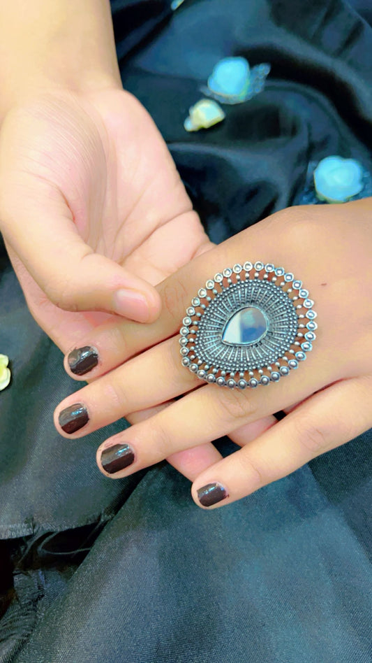 Bel mirror ring