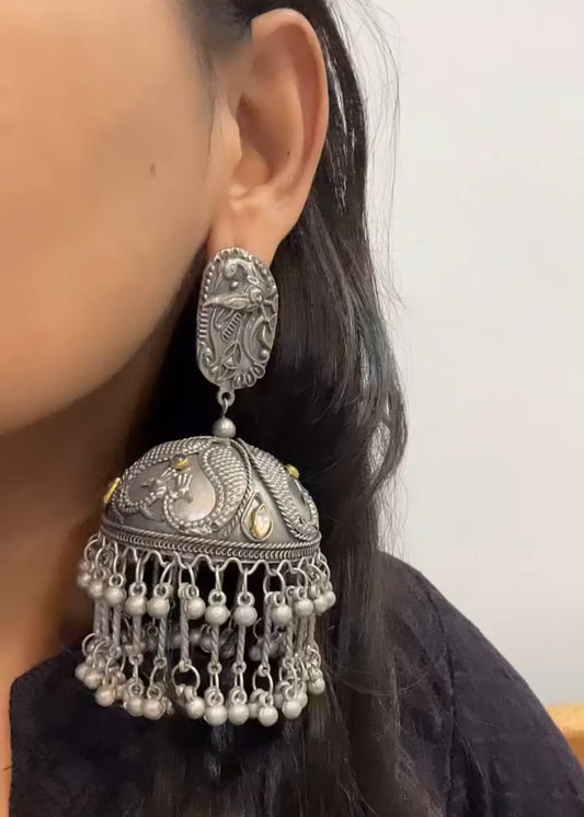 Sneh huge jhumka