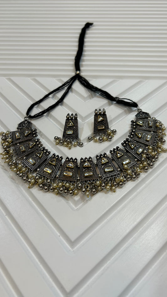 Janvi necklace set