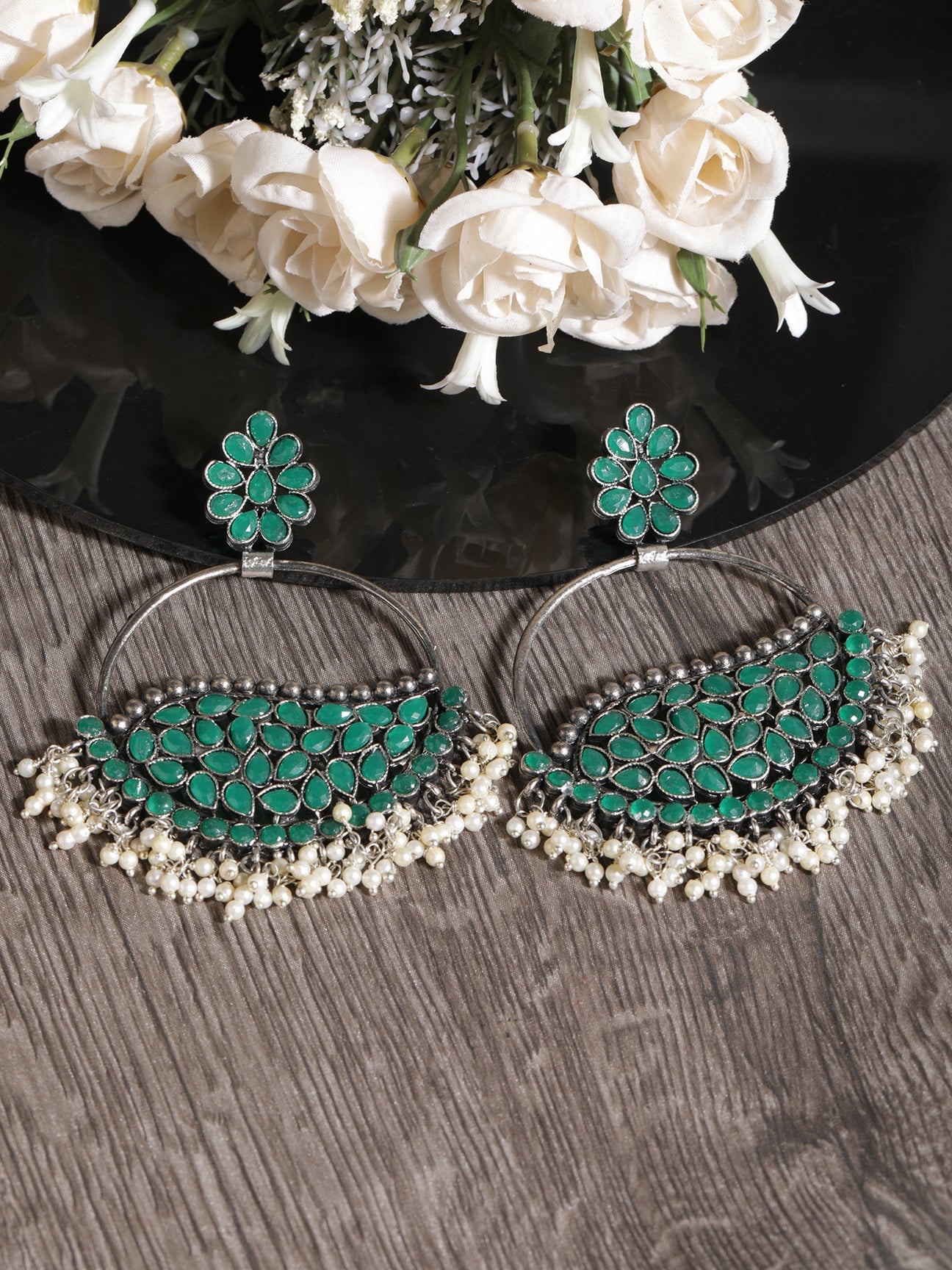 Pari earings