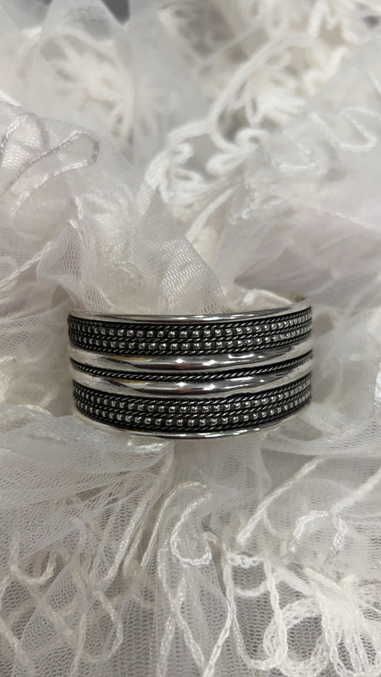 Silver stack kada