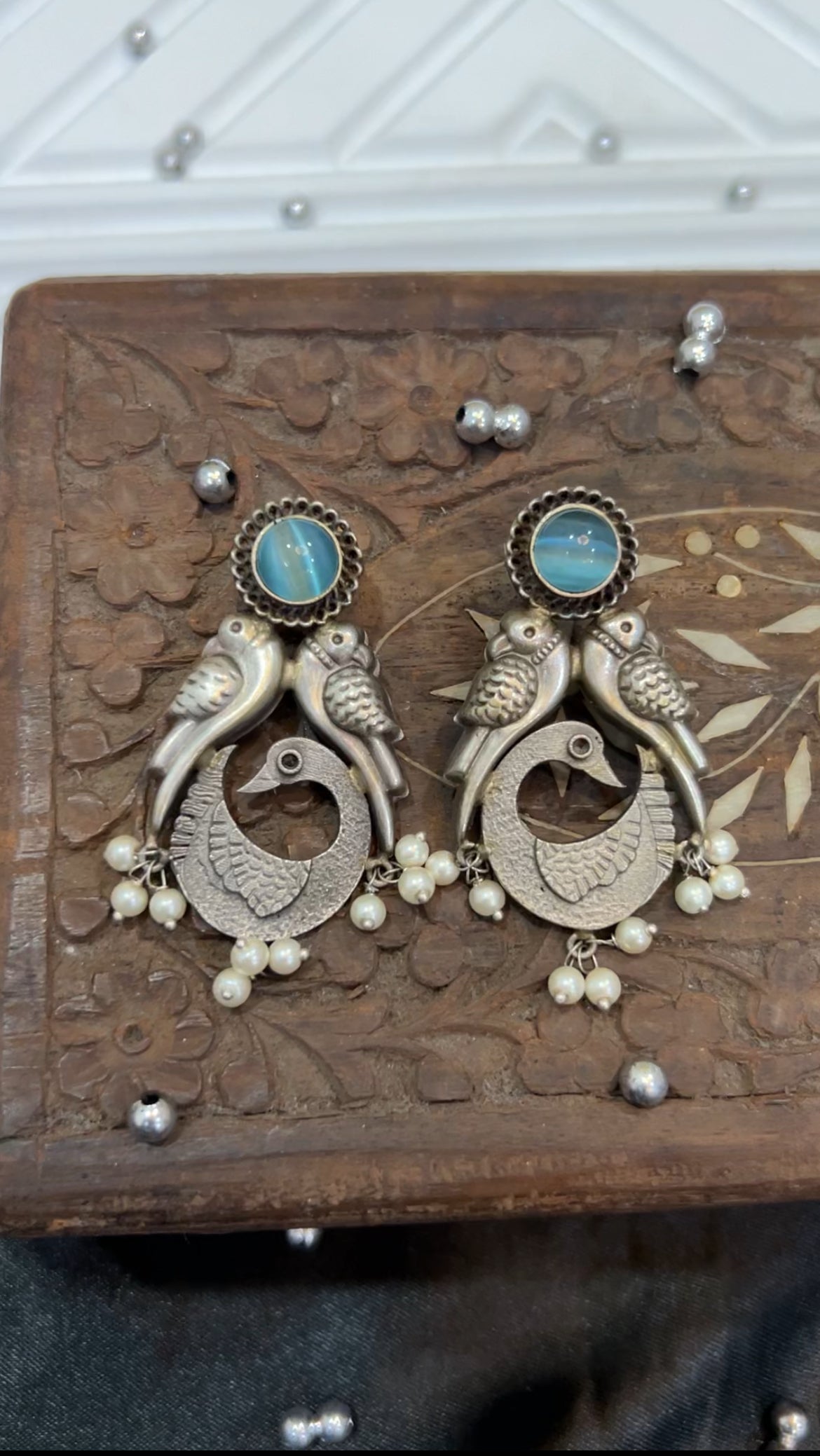 Pakhi earings