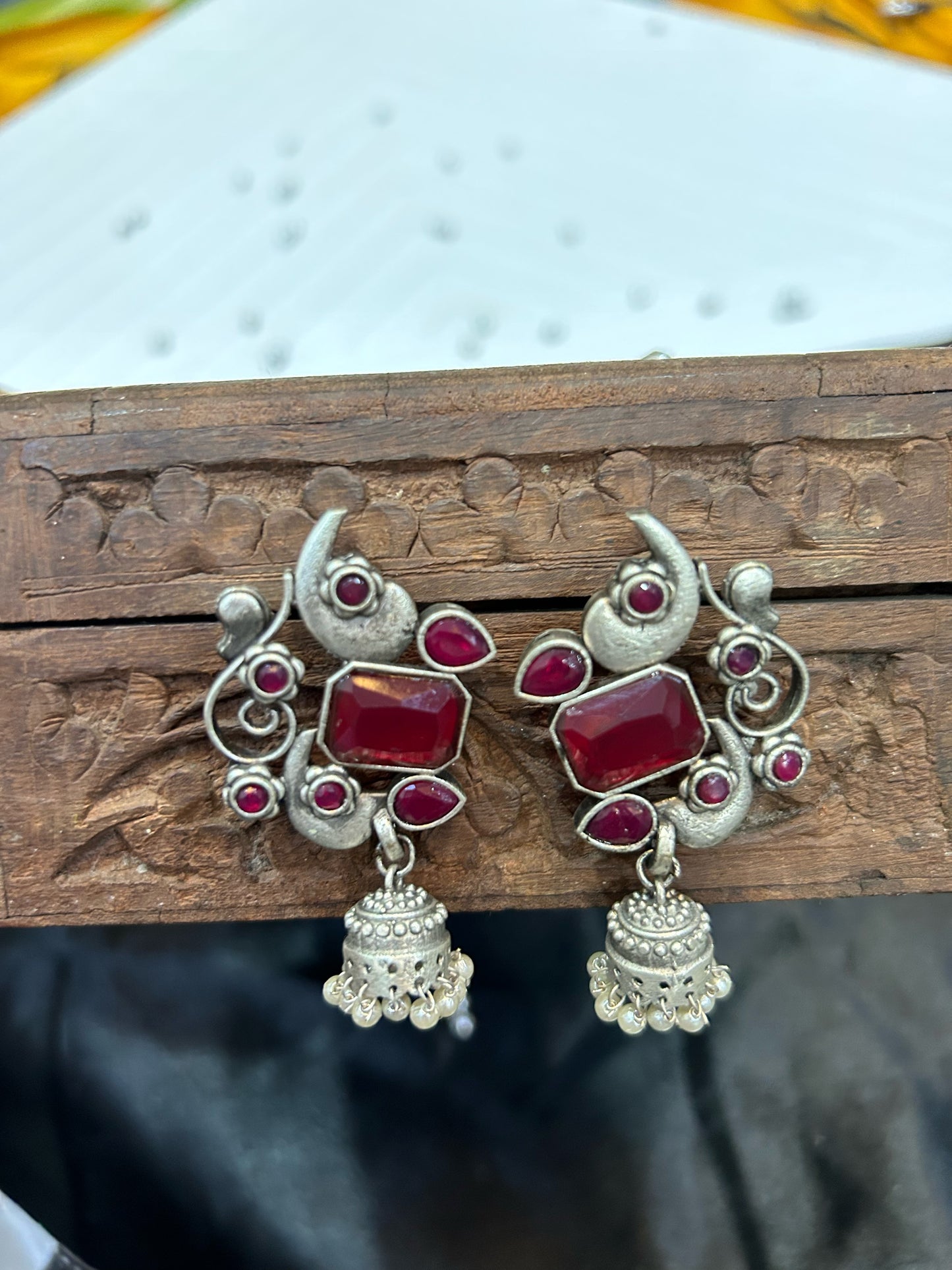 Fuchsia stone jhumki