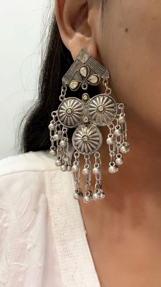 Trikon kundan earings