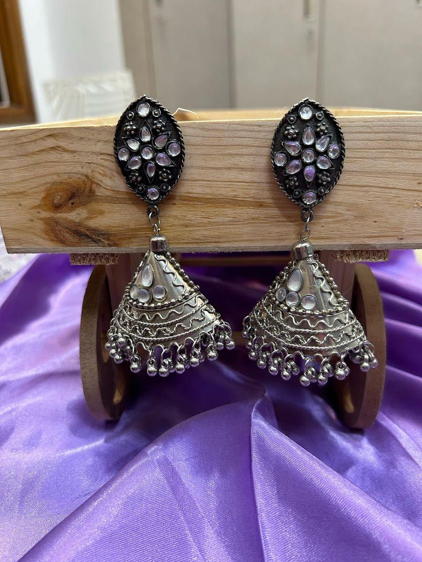 Triangle stone jhumka